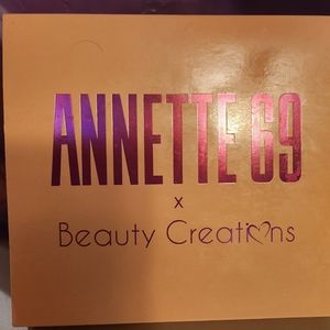 SOLD***Beauty creations lip trio